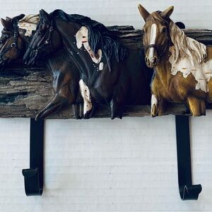 3D Rustic Western Resin Horses Wall Hook Coat Key Rack 9” Wide Decor